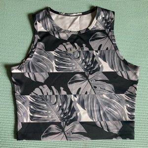 Nike athletic crop tank top